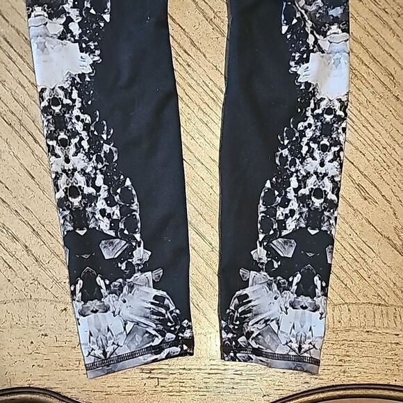 Black Alo gemstone leggings size S - Picture 12 of 13